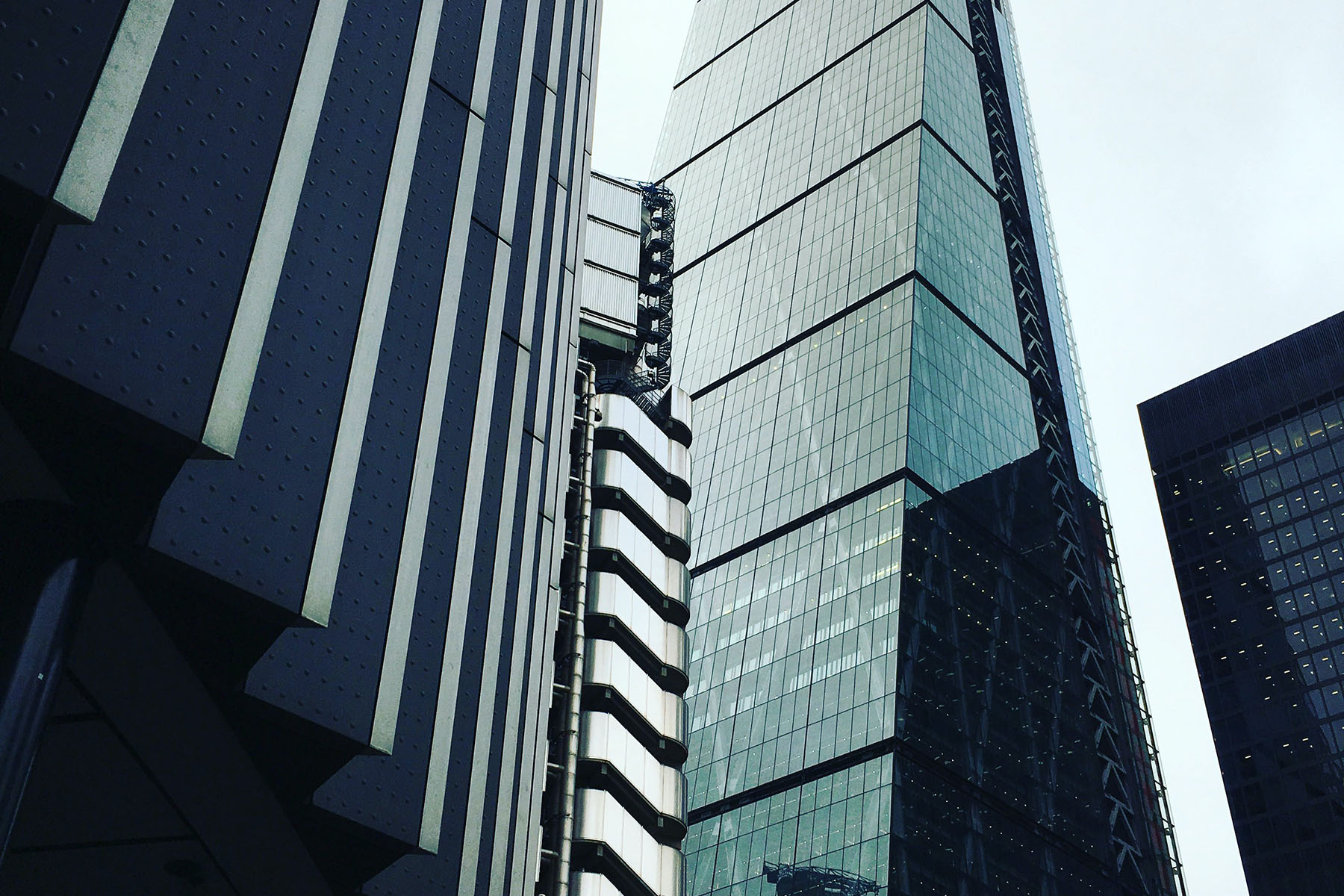 High-rise office building cleaning in Leadenhall Street, London - Swift Office  Cleaning