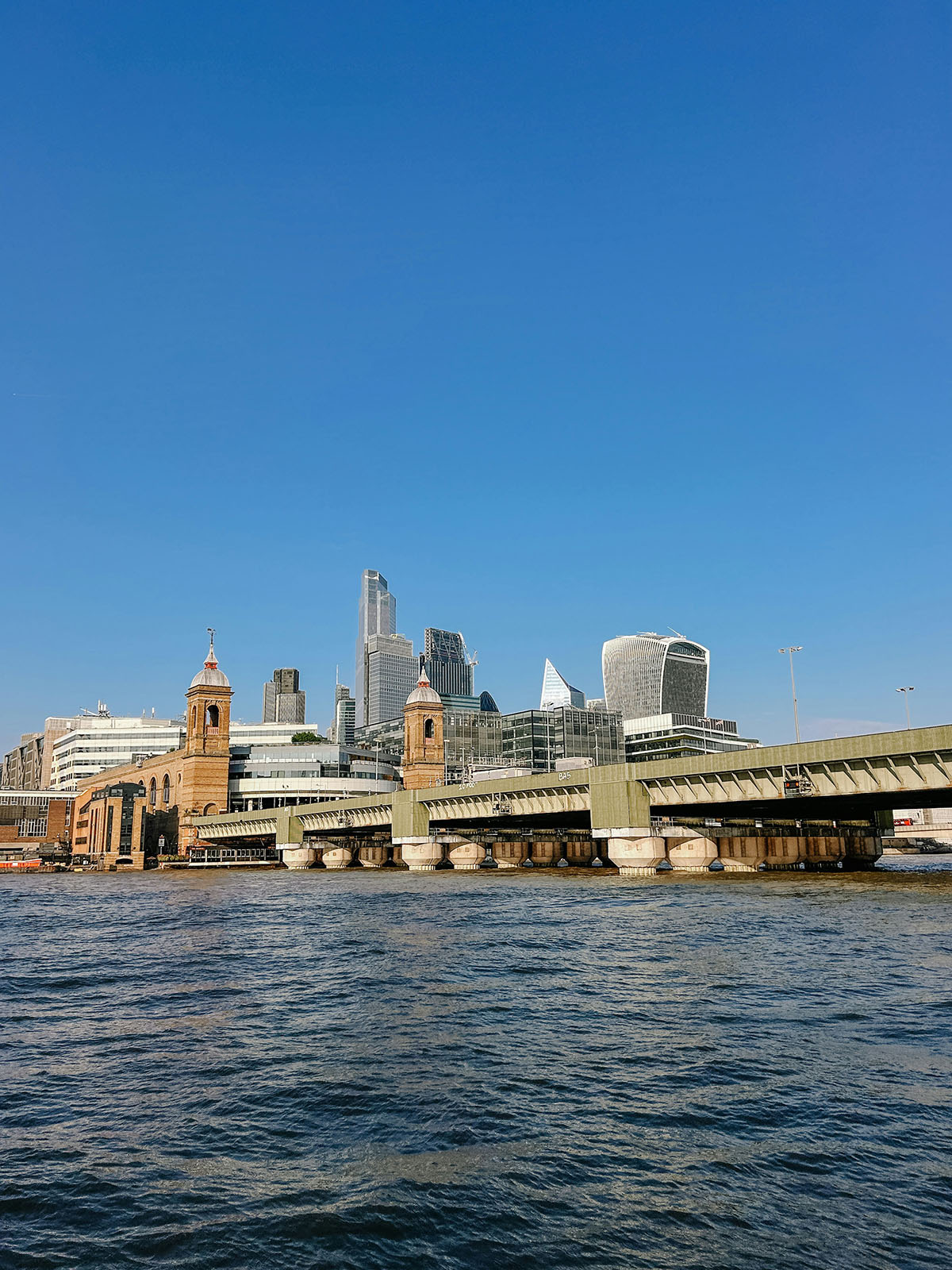 Office Cleaning in Cannon Street, London